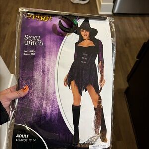 LAST CHANCE Sexy Spirit Enchanting Witch Costume in Black and Purple size large